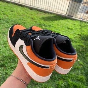Jordan 1 low Shattered backboard